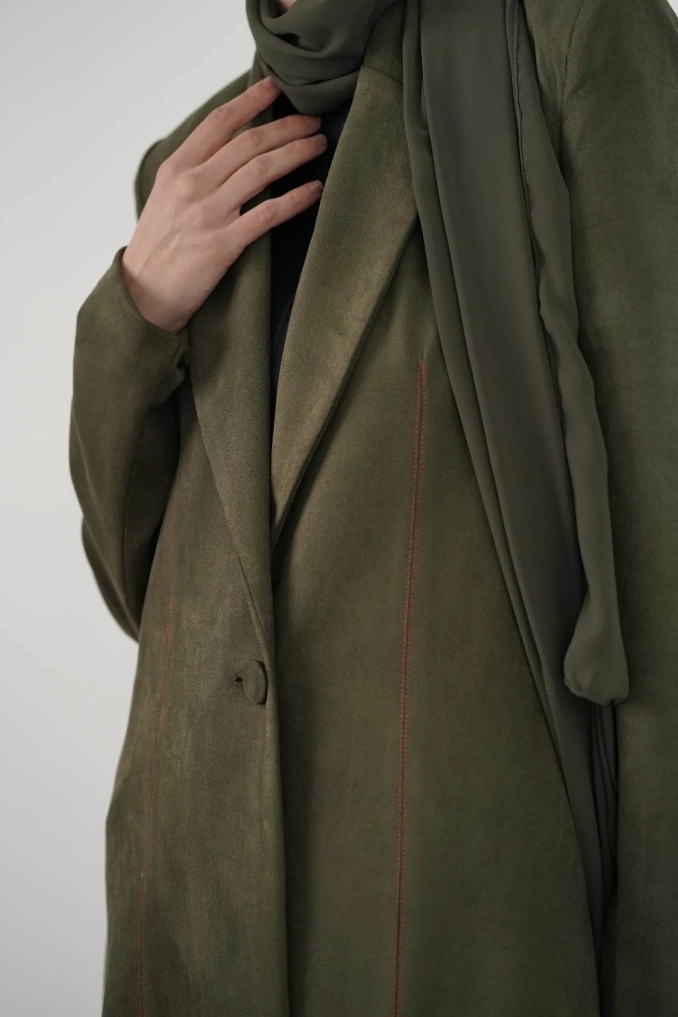 M34-OLV ABAYA