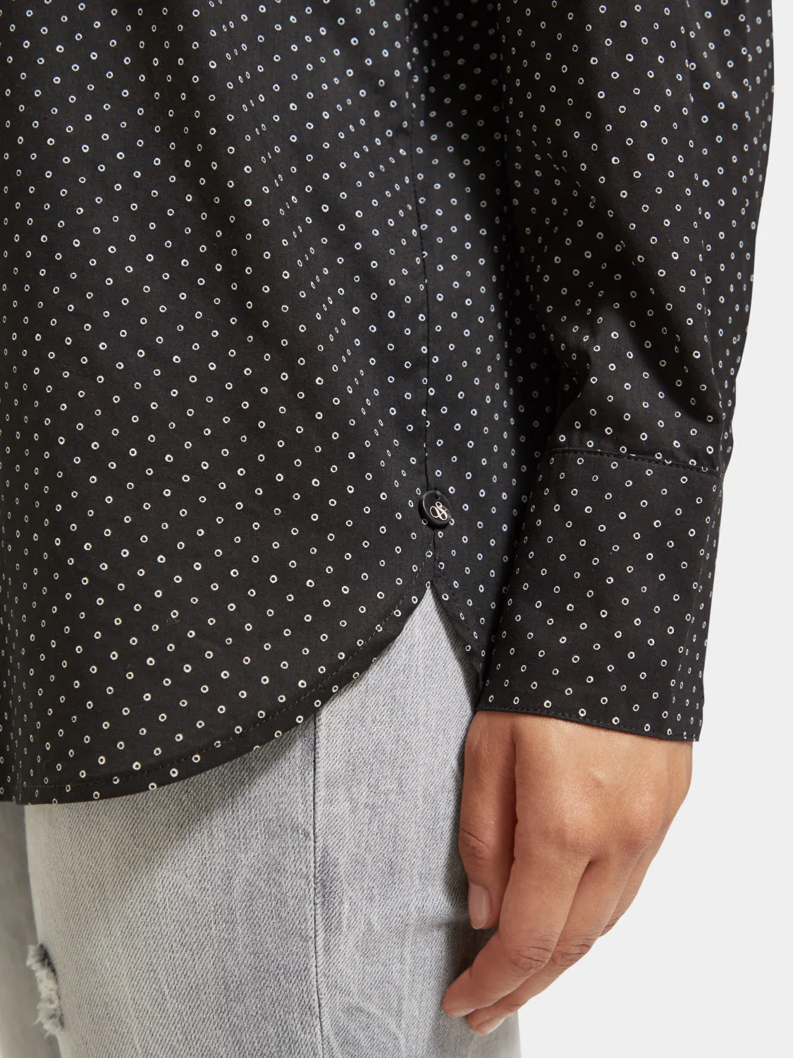 Relaxed-fit buttoned shirt