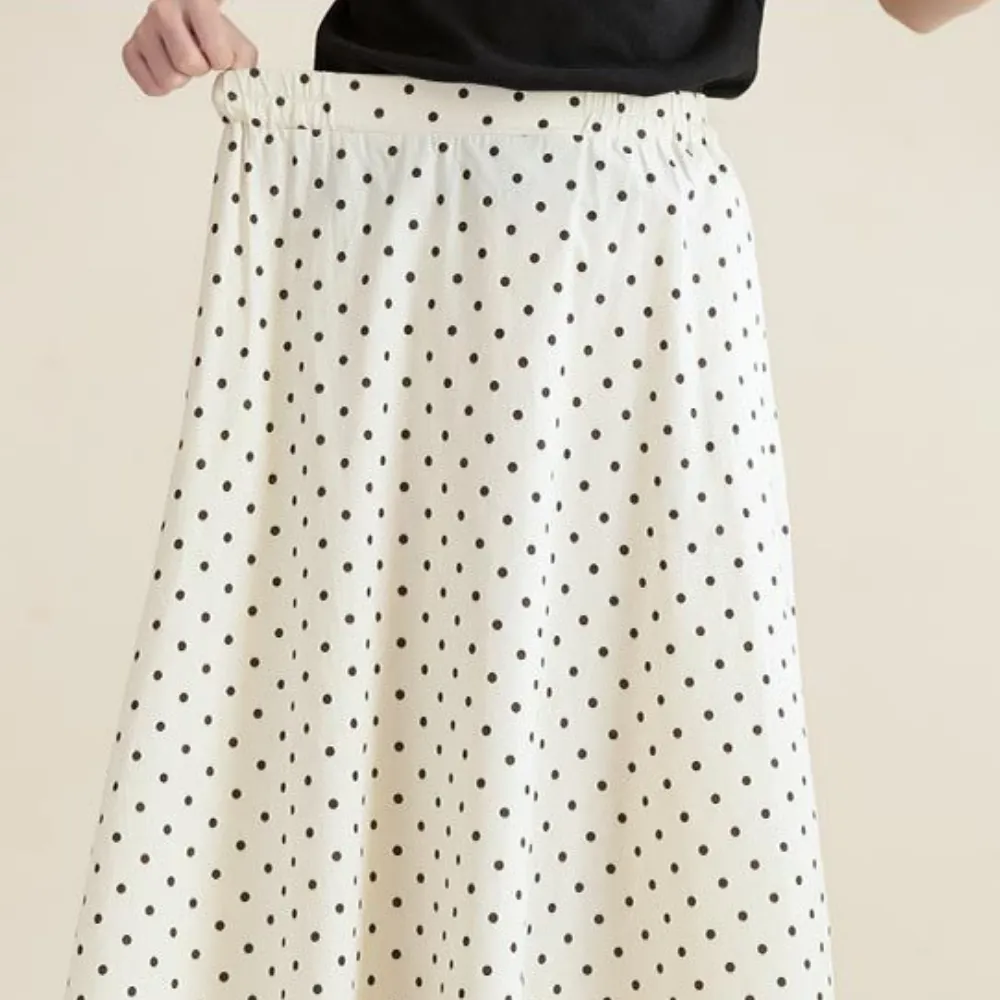 露肩T恤 波点半裙 Shoulder Cut-Out Top & Polka Dot Skirt 2-Piece Set