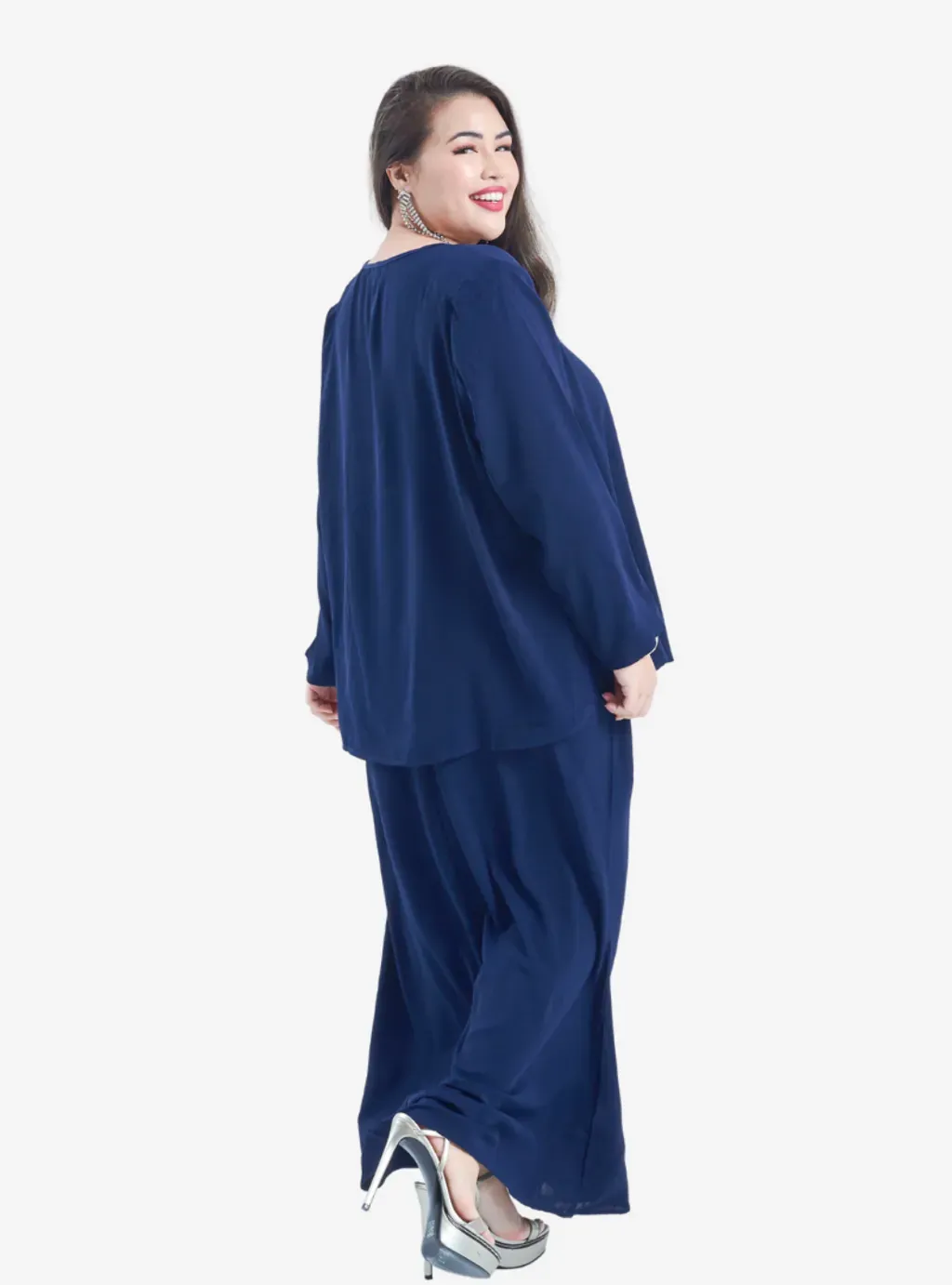 The Minimalist Ms.Seri Kurung