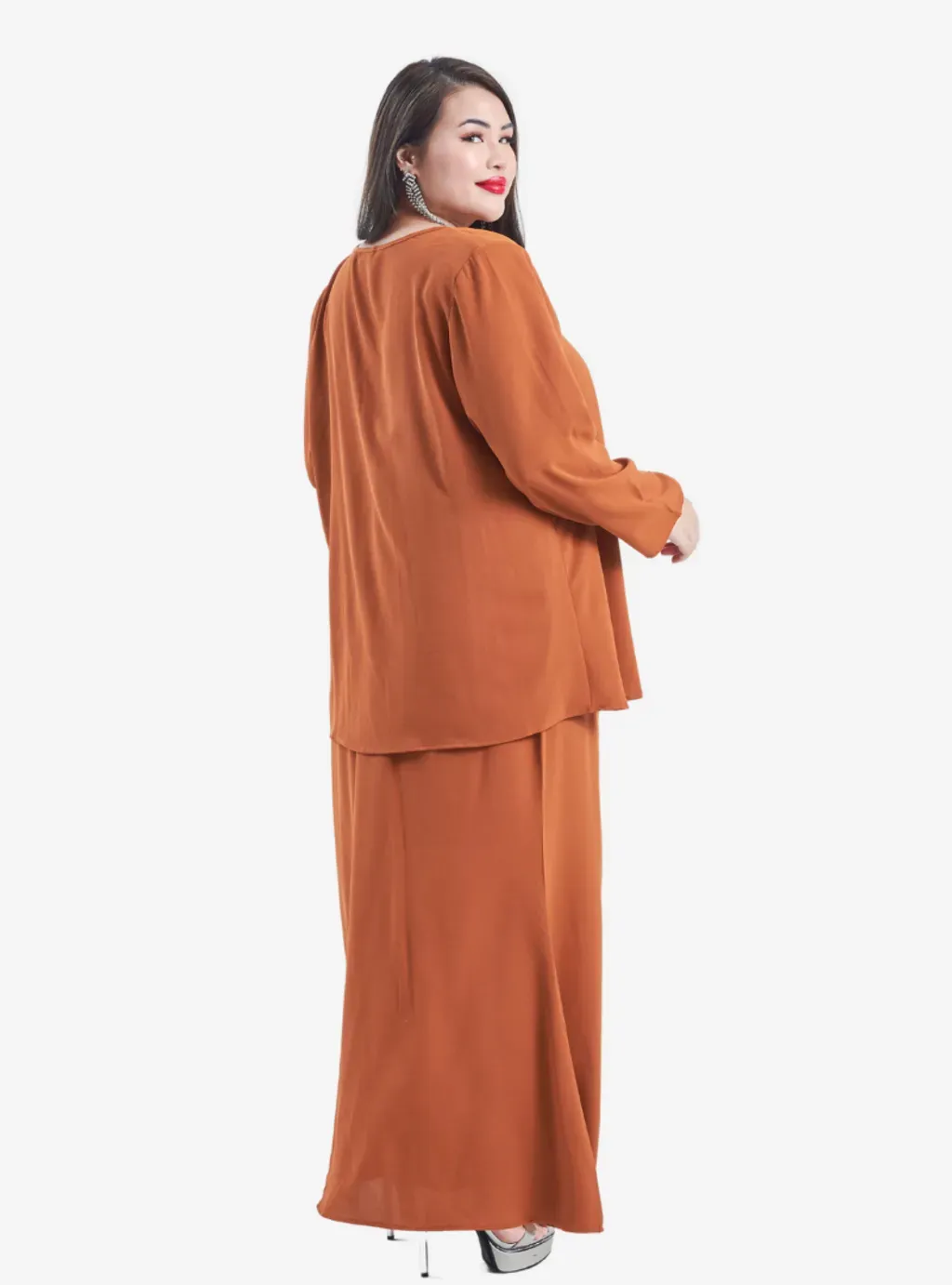 The Minimalist Ms.Seri Kurung