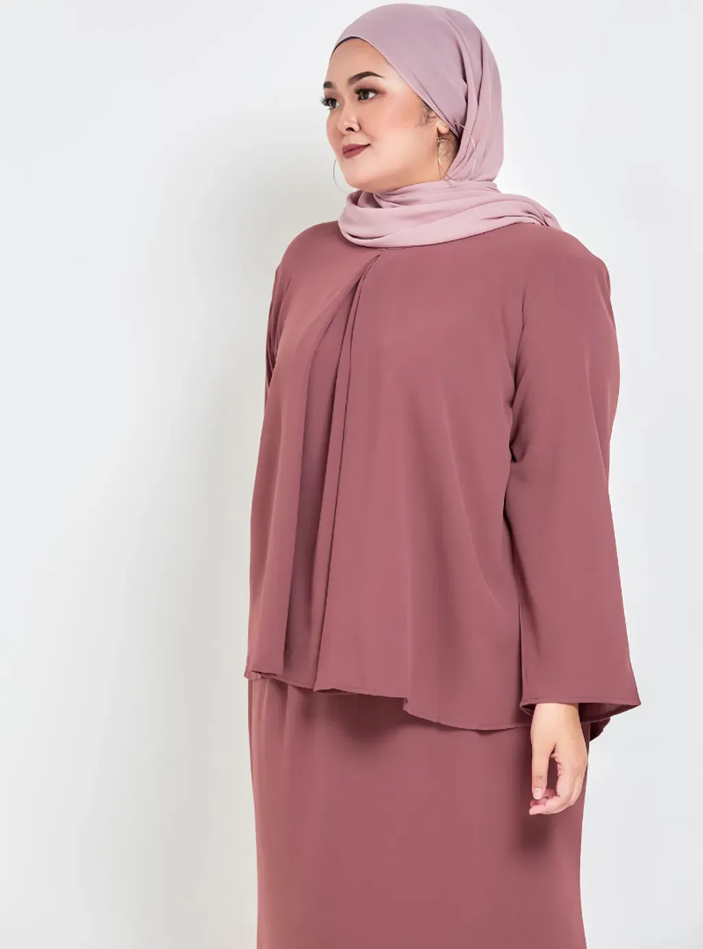 The Minimalist Ms.Seri Kurung